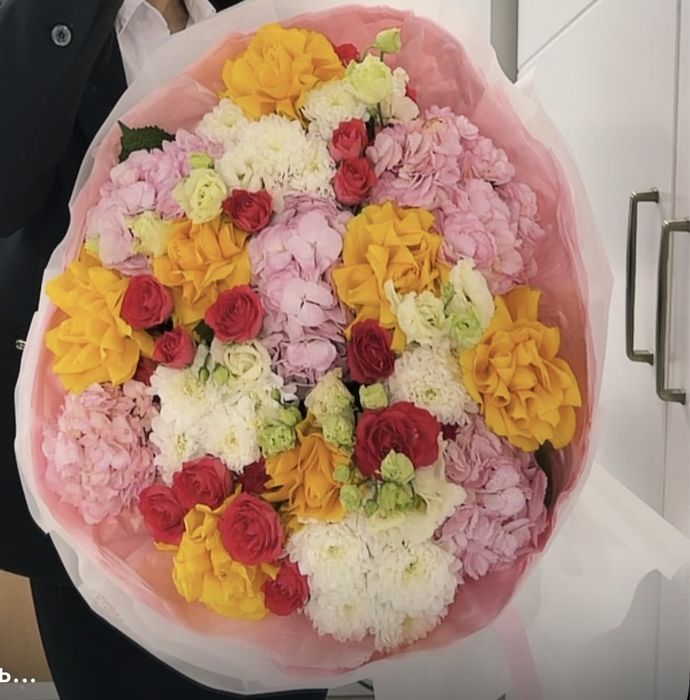 Большой букет цветов