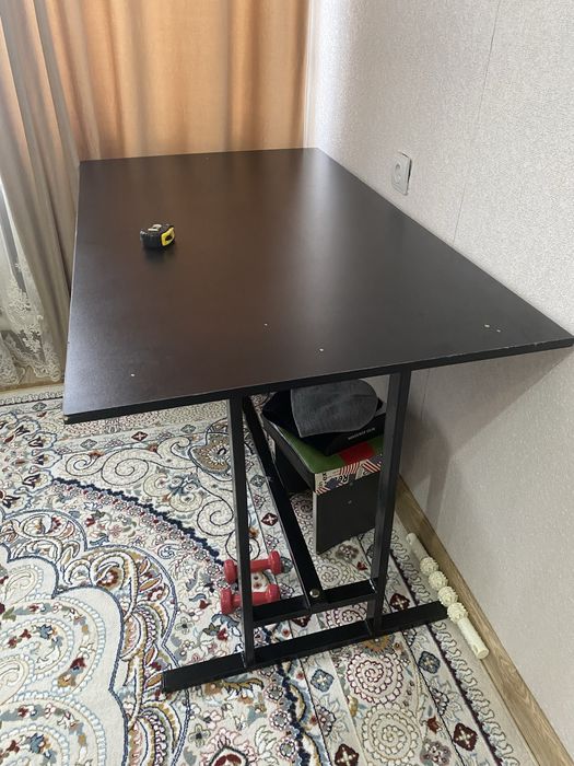 Продам Компьютерный стол