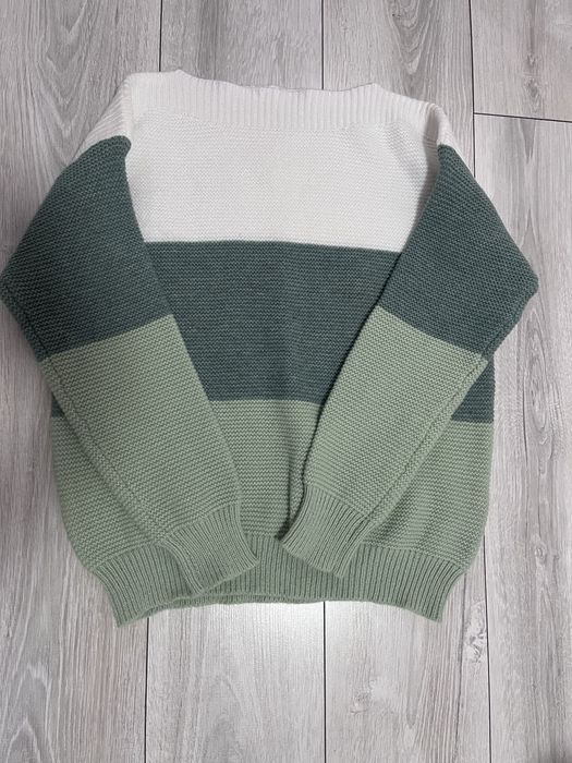 Пуловер - размер S/M