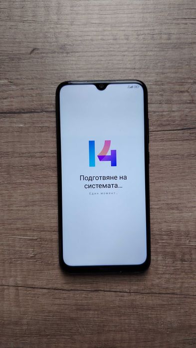 Продавам Redmi Note 8