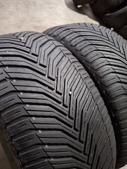2 Anvelopele de iarnă 215 55 r16 Michelin