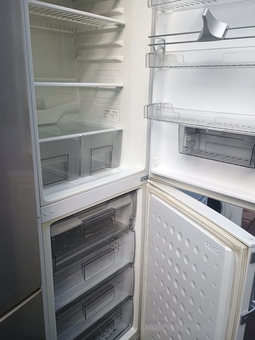 Frigider tip combină frigorifică înaltă 190-2 m