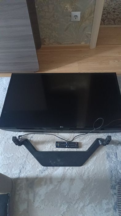 Продам телевизор  LG