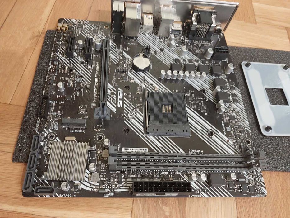 AMD Ryzen 7 3700X + Asus Prime B450M-K II