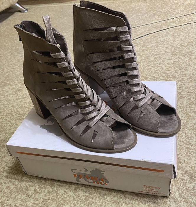 Босоножки 38 размера