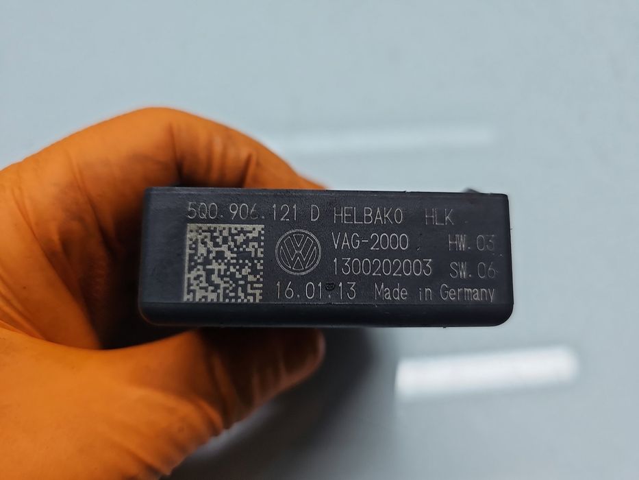 Releu pompa combustibil Volkswagen Golf 7 (5G) [Fabr 2014-prezent] 5Q0