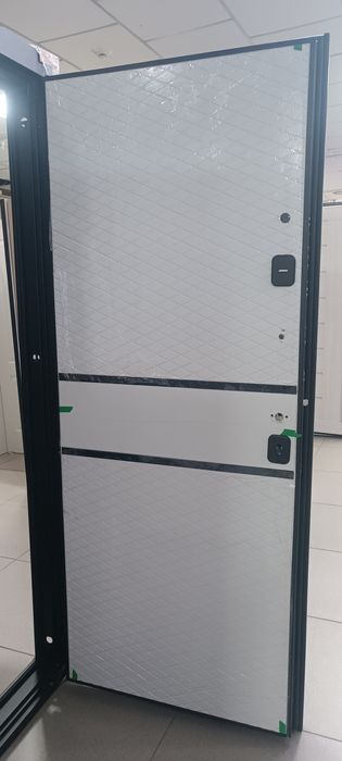 Двери входные,Установка в подарок!!!