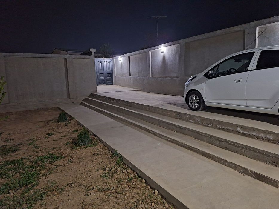 Uy sotiladi 6 sotih 4 ta hona