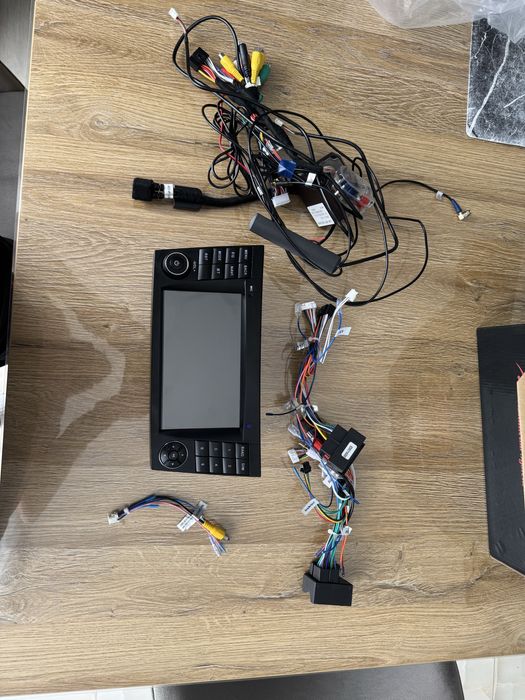 Android навигация за Mercedes E-class w211