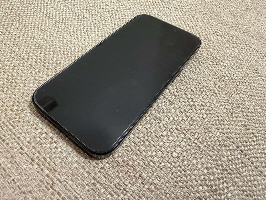 iPhone 16 Pro, Black Titanium, 1TB