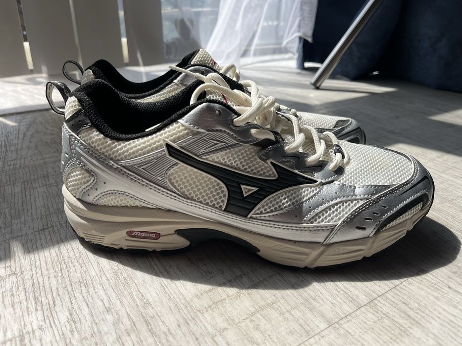 Кроссовки Mizuno MXR