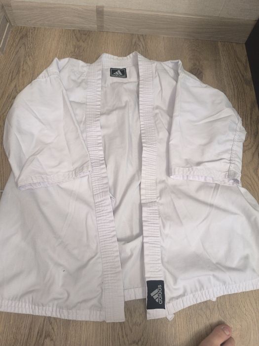 Продажа кимоно Adidas