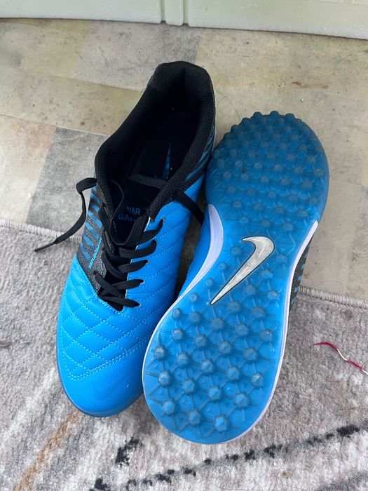 Кроссовки для футбол 43 размер