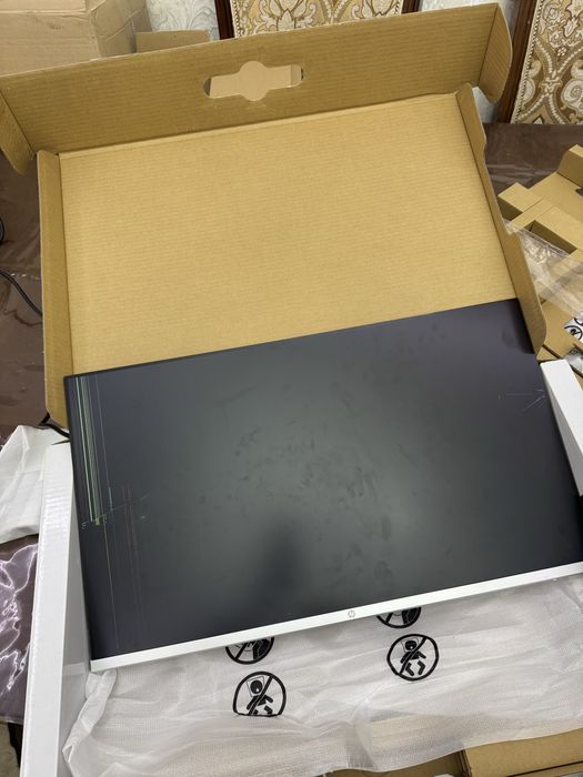 Продаеться Monitor hp 27 на запчаст