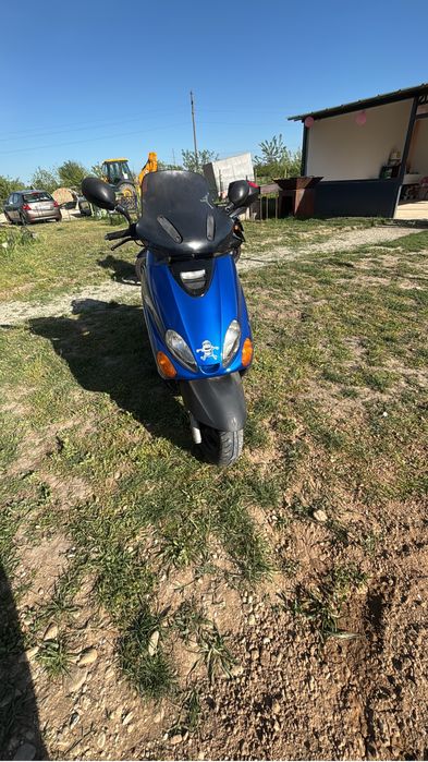 Yamaha majesty 125 inmatriculat