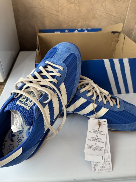 Маратонки Adidas чисто нови
