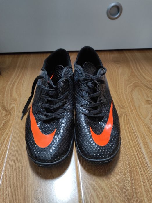 Adidași fotbal Nike mercurial 43