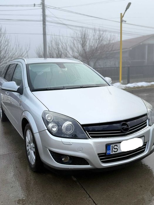 Opel astra h  2010