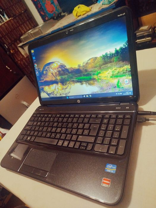 Laptop HP Pavilion i5, 8Gb RAM, SSD 256Gb