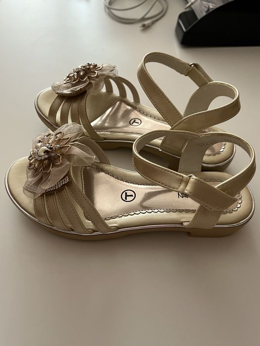 босоножки для девочки