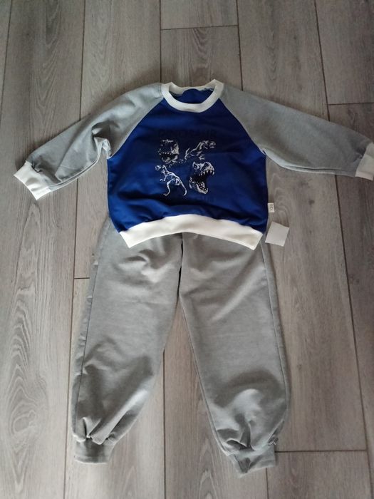 Продам детские вещи