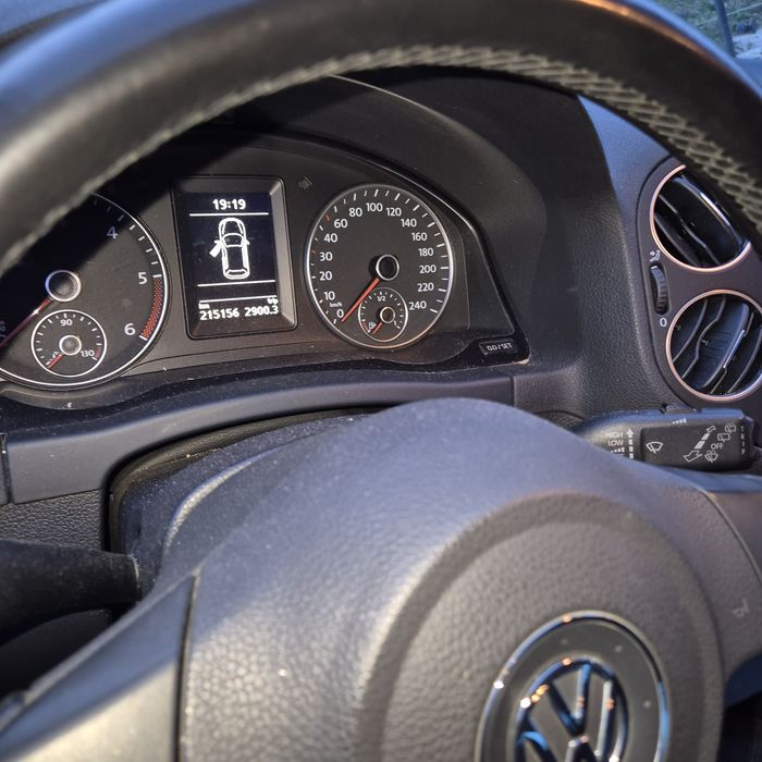 Golf 6  an fabricatie 2012 motor 1,6 cu 105 cp