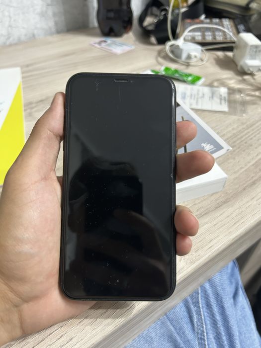 Продам Iphone xr 64 гб