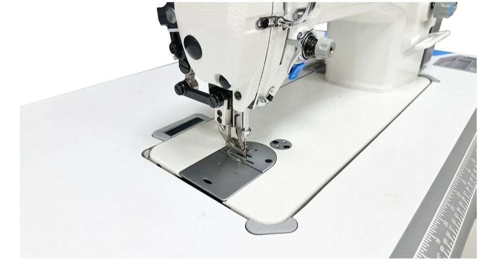 Швейная машина Jack