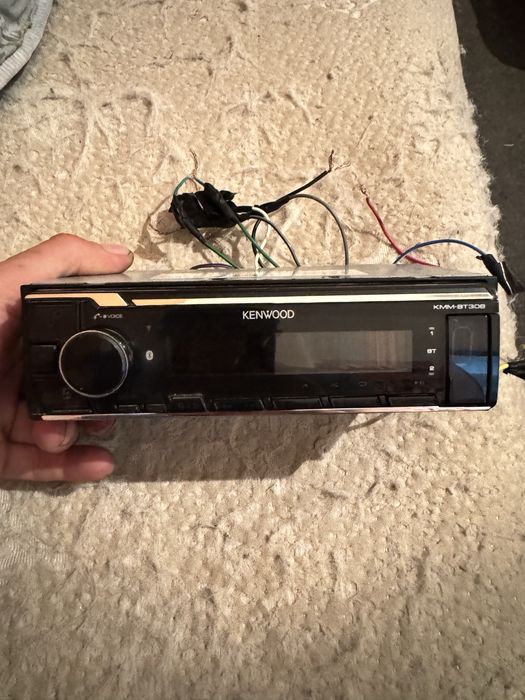 Продам кенвуд магнитофон KMM-BT306