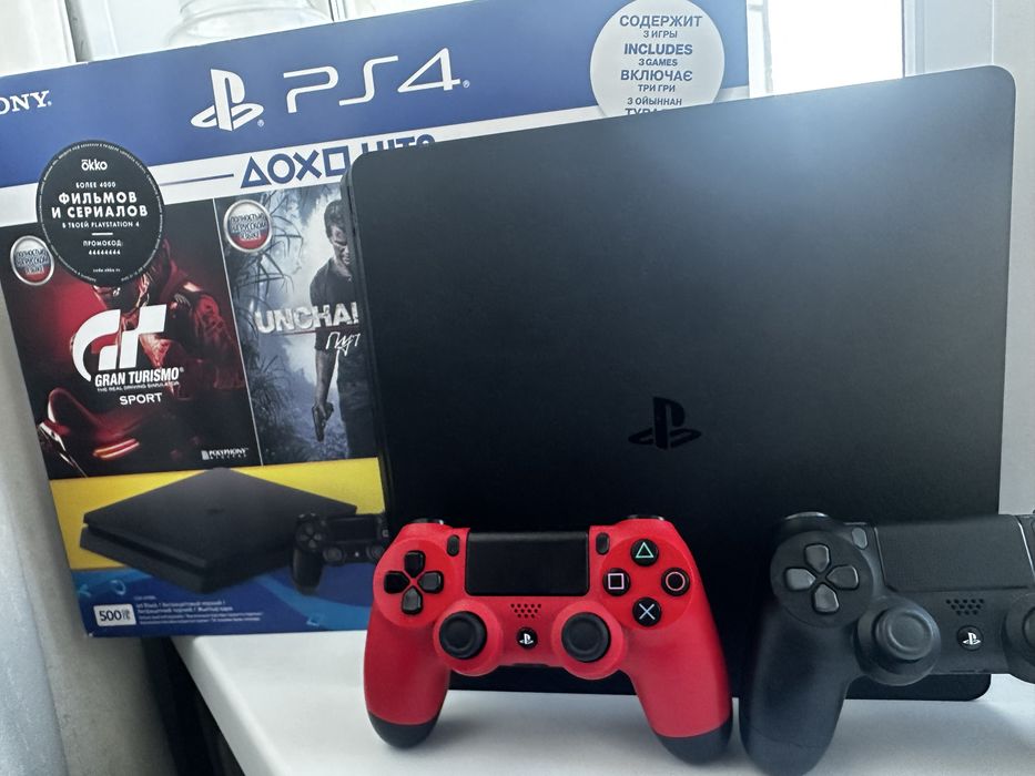 Продам playstation 4 slim 500гб с 5 играми