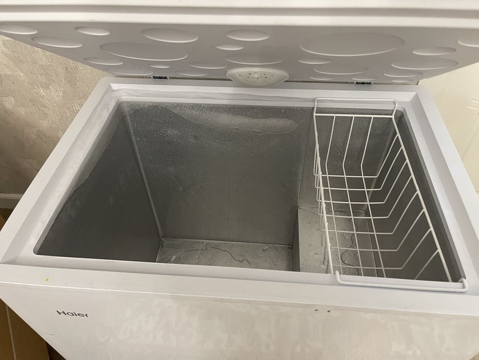 Морозильник HAIER HCE259R