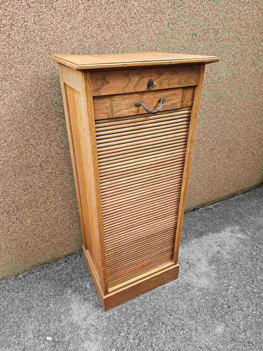 Антикварен шкаф за документи ,Кантонерка’