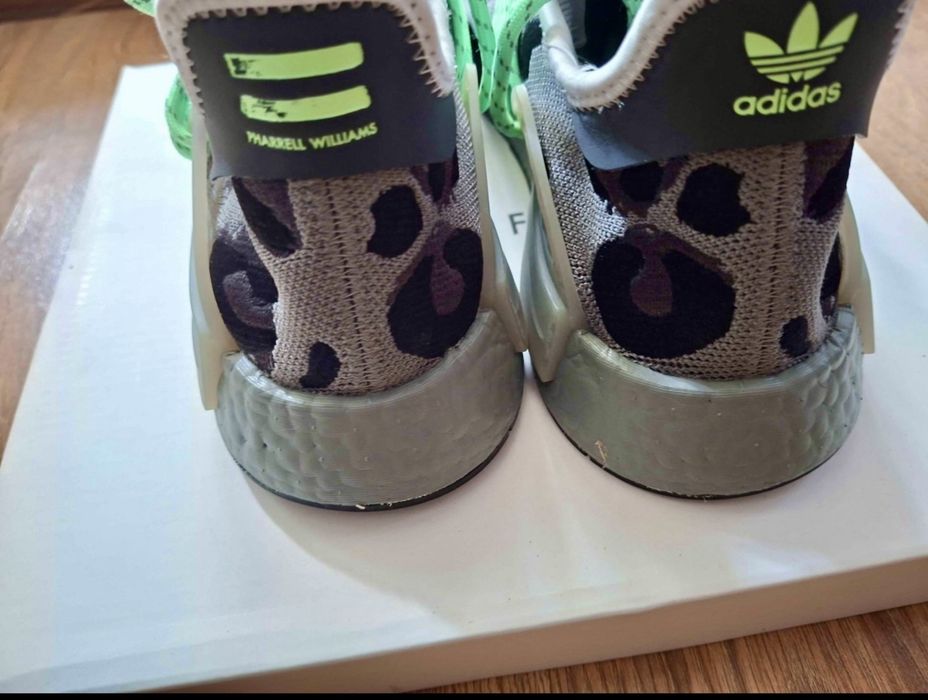 Vand sau scuimb Adidas Pharrell Williams