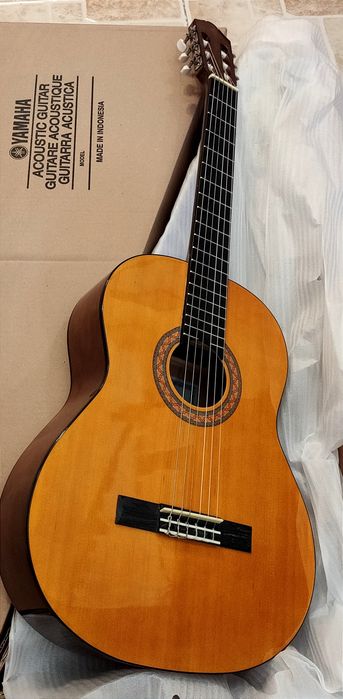 Классическая гитара. Yamaha.