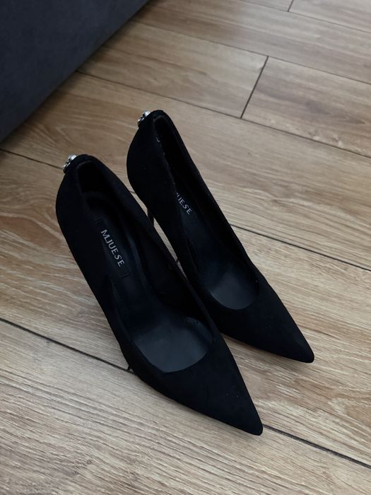 Туфли новые замшевые