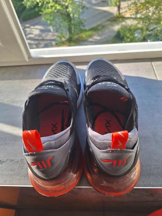 Маратонки Nike AIR MAX 270 45 номер