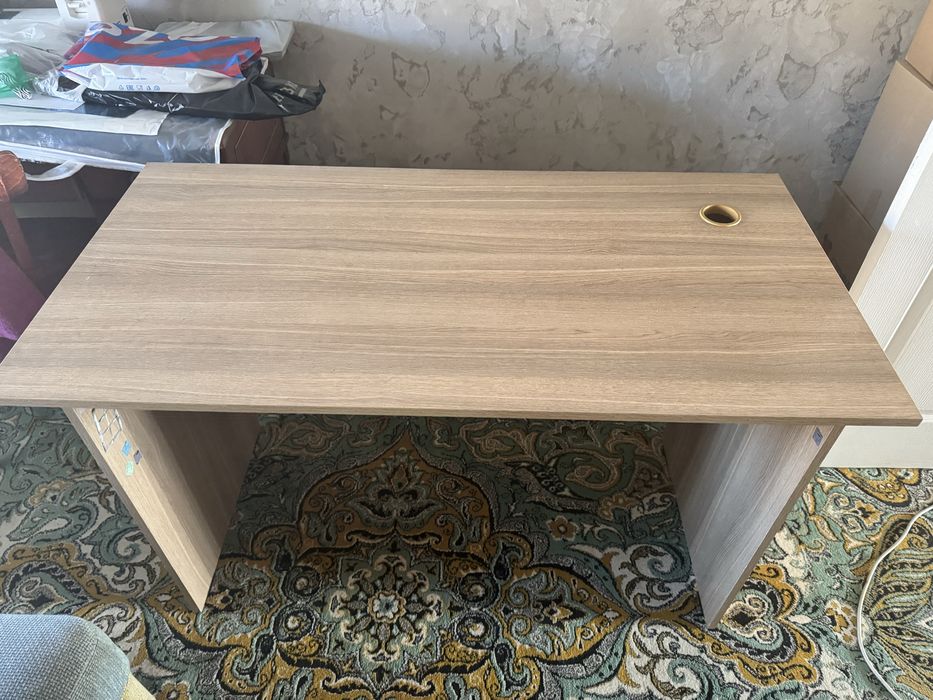 Стол компьютерный офисный