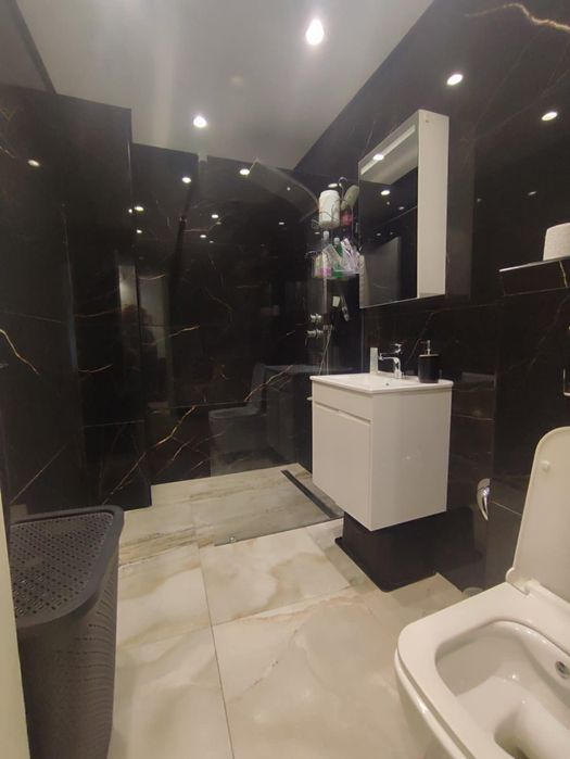 Продава се Двустаен апартамент в София, Стрелбище - 75 кв.м за 2108 €/кв.м - Снимка #8