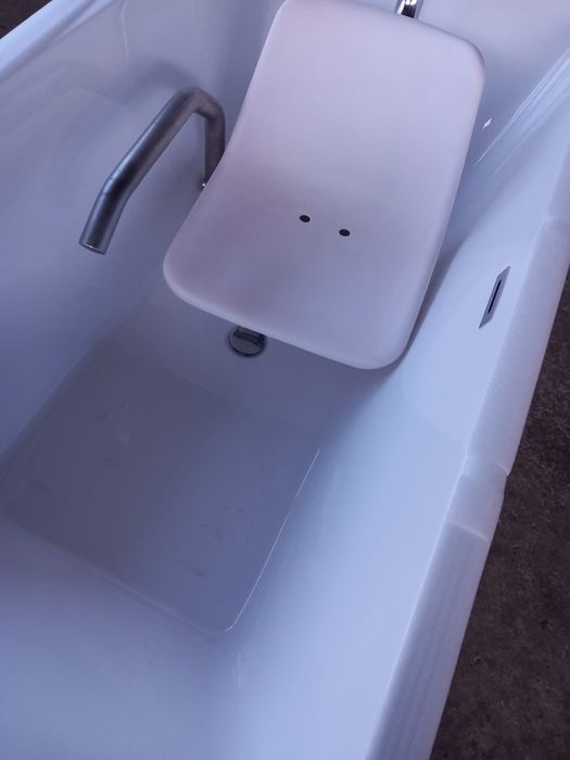 vând lift pentru persoane cu dizabilități