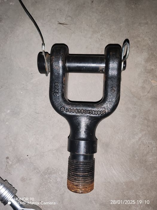 Кука за мерцедес актрос мп4