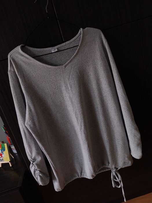 Продавам дрешки, които не нося.