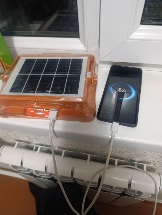 Quyosh panelli projektor fonarlar sotiladi