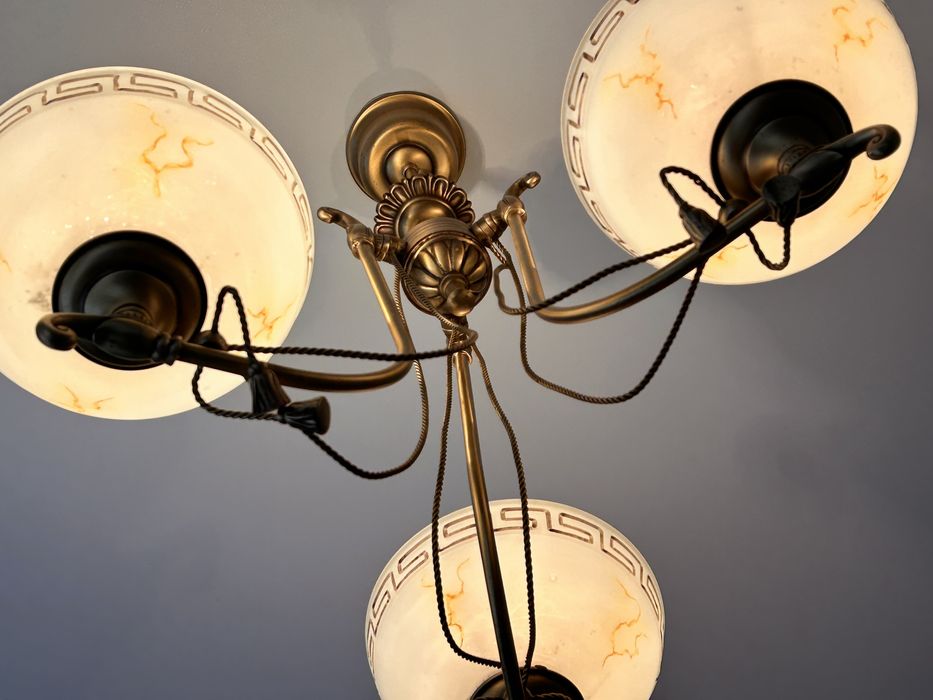 Люстра в гостинную