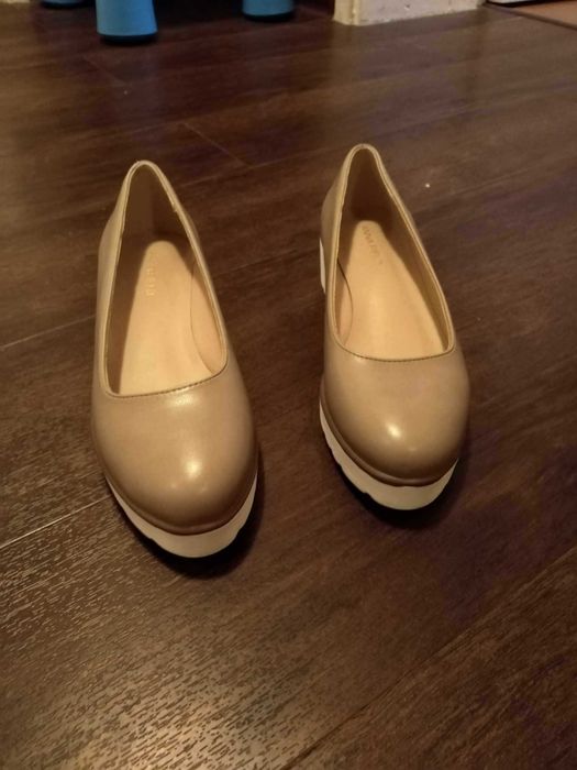 Дамски пролетно-есенни обувки