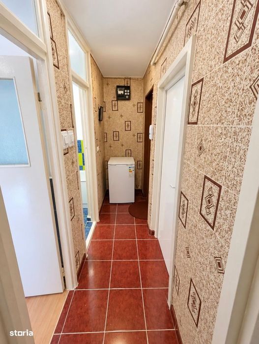 Apartament decpmandat . zona Paucrari /Canta