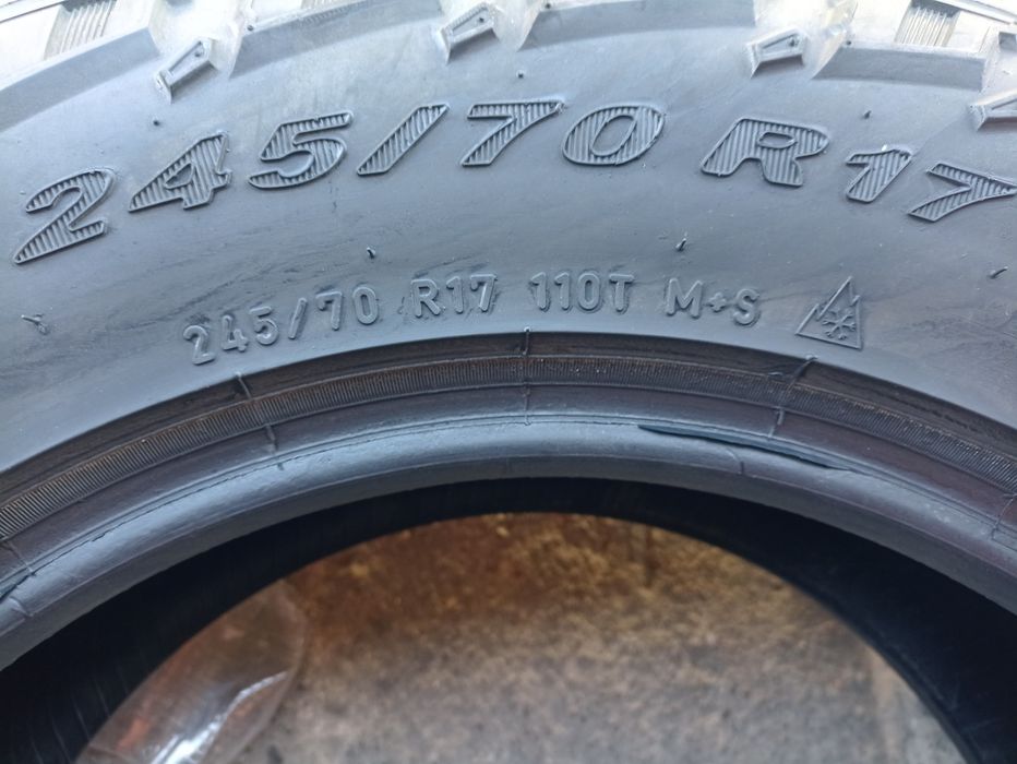 4 anvelope AllTerrain Pirelli 245/70 R17 dot 2018
