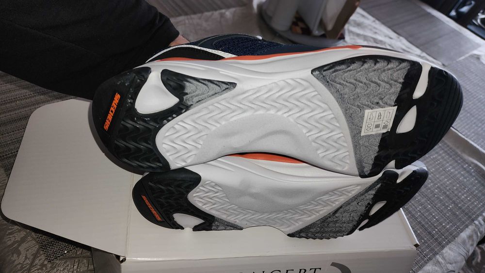 Продавам Skcechers Concept 3 и Adidas Terex Continental-140лв