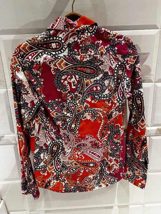 Дамски ризи - различни модели