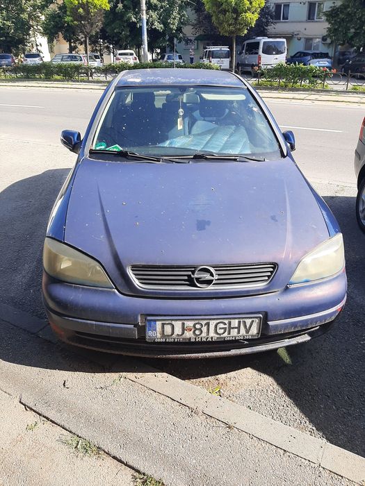 Vând Opel astra G