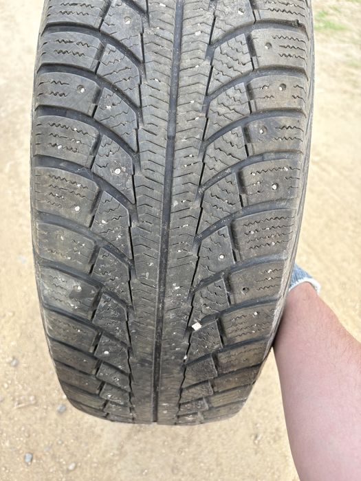 Шины зимние R15 235/75
